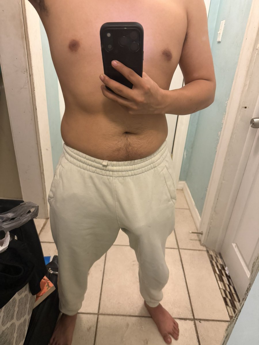 er4l0's tweet photo. Goodnight puppies https://t.co/e0cTMCBKez