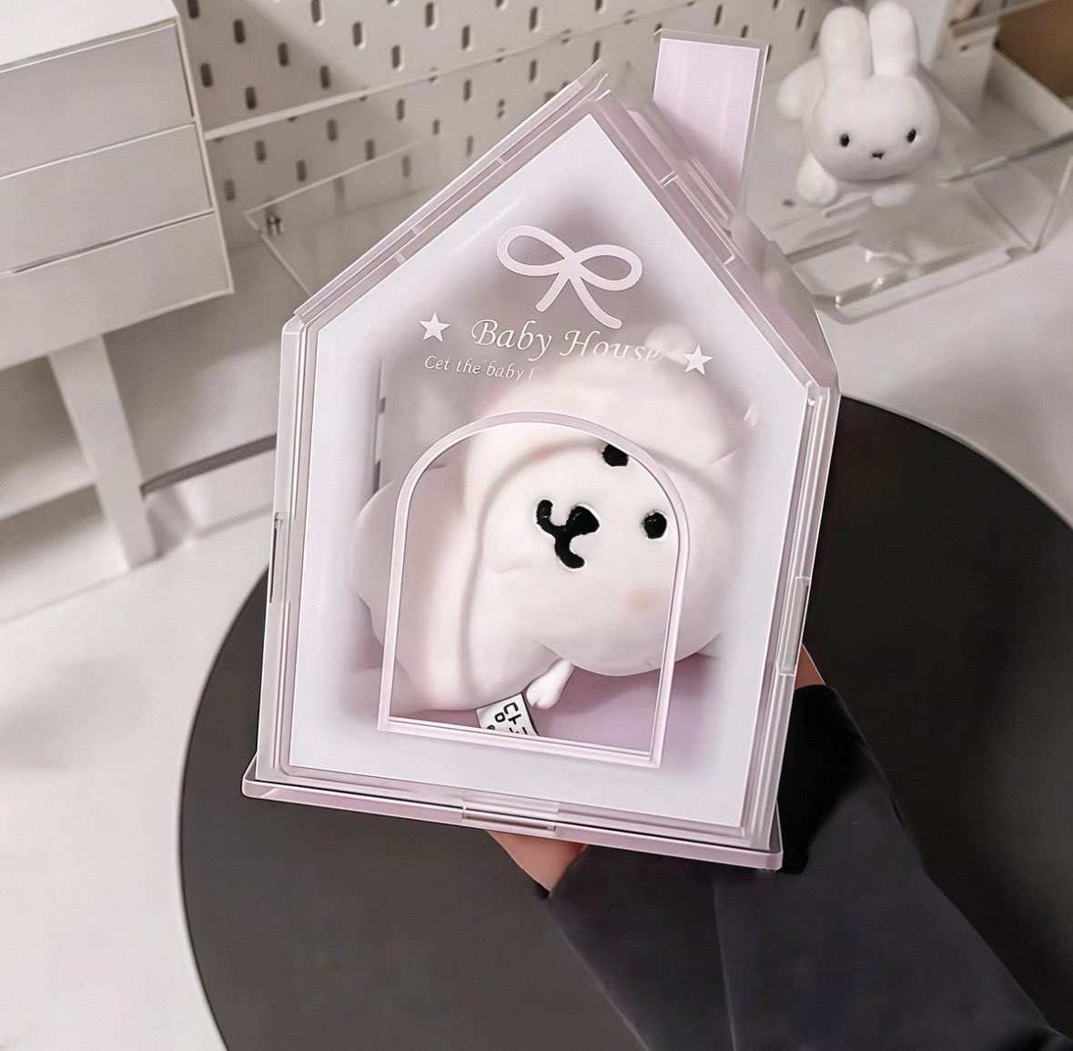 MolyMolyShop's tweet photo. (  ˚｡⋆౨ৎ˚ พร้อมส่ง ) 

🏡 บ้านตุ๊กตา ประกอบเอง 
  🫖 ขนาด 10x9x15 cm วัสดุอะคริลิค 

˚｡⋆౨ৎ˚ บ้านละ 229.- (รวมส่ง 🐞)
มีให้เลือก 2 ลาย

สั่งซื้อ dm / shopee : https://t.co/yJBZlDYps7

#ตลาดนัดsanrio #ของเล่นญี่ปุ่นมือสอง #ตลาดรวมด้อม #ชุดตุ๊กตา #ชุดตุ๊กตา10cm https://t.co/NTUOVMDJiB