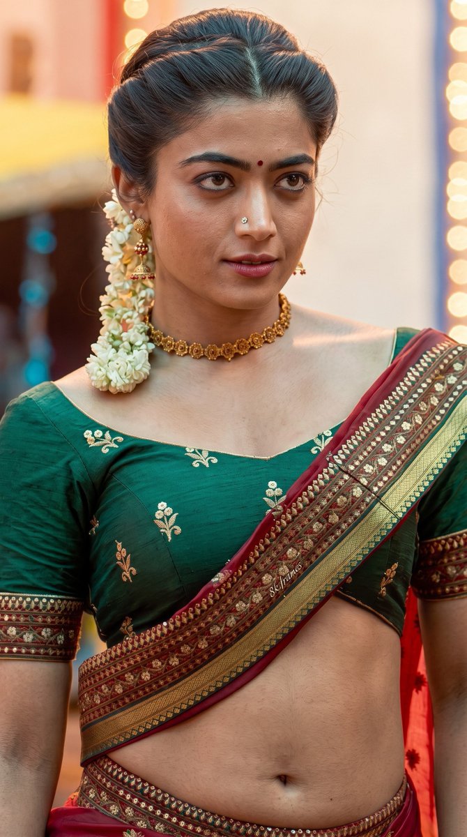 cringepostu's tweet photo. Rashmika As Srivali >>> 😍🥰🔥🤤

#Rashmika #rashmikamandanna https://t.co/DVTfLRmhce