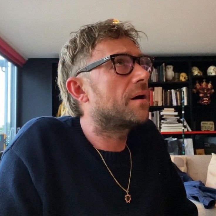gerardzbrainrot's tweet photo. see what happens when you do drugs? you age gracefully. https://t.co/JLdtwUB15R