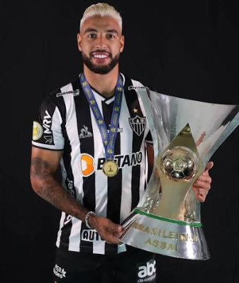 _hugomendes13's tweet photo. É irmão do Werley, pardo e tem porcelana feia na boca

Ai não serve

Prefiro o sérvio que erra tudo, vive machucado e toda vez que entra em campo faz cagada https://t.co/rN9mNTsY7i