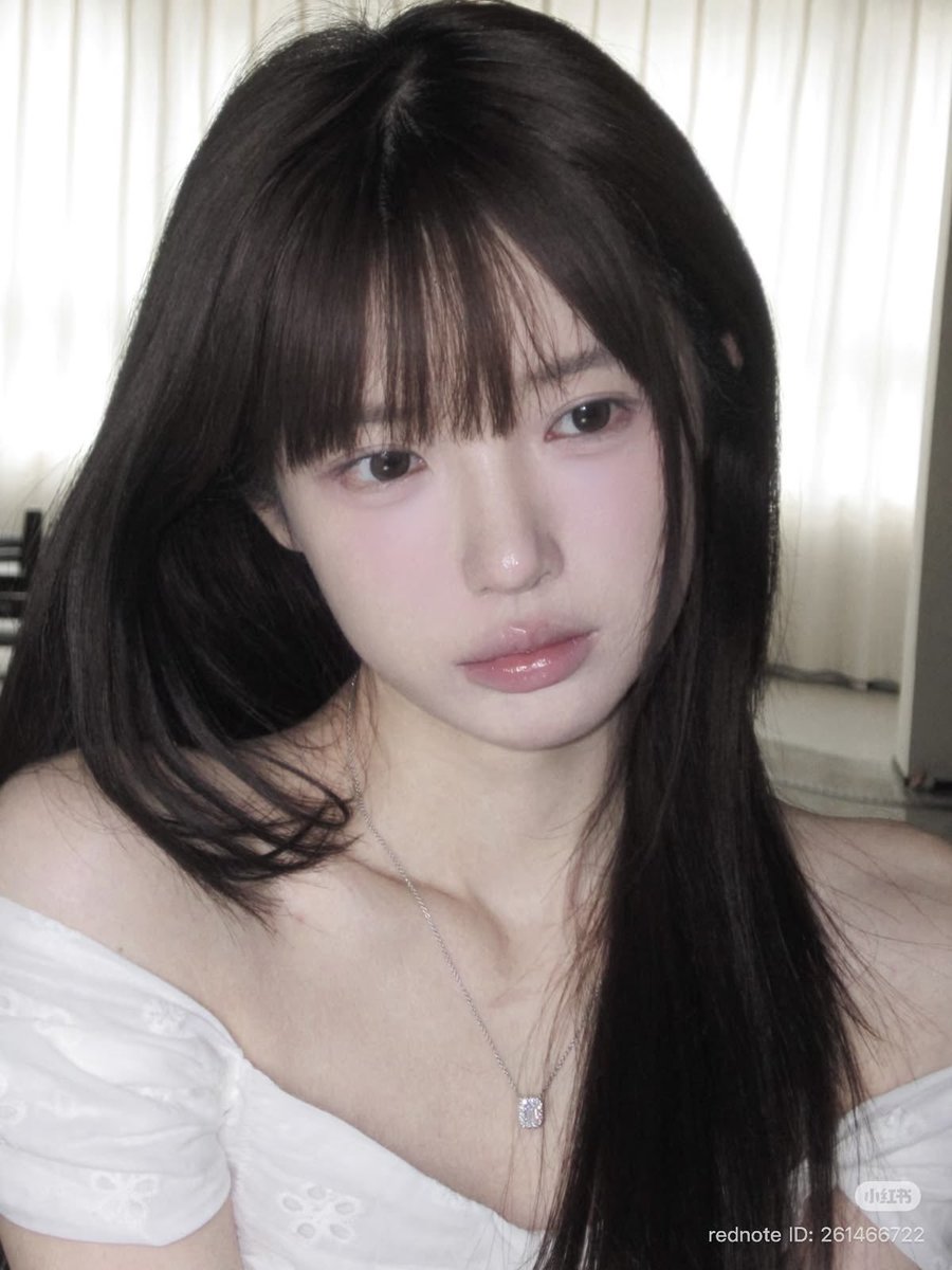 kimokimokimo00's tweet photo. 真っ白白肌にほんの少し色ずいた桃色の頬...
女の子の持つ可愛らしさを更に際立たせるメイク https://t.co/M5qKBsT7J5
