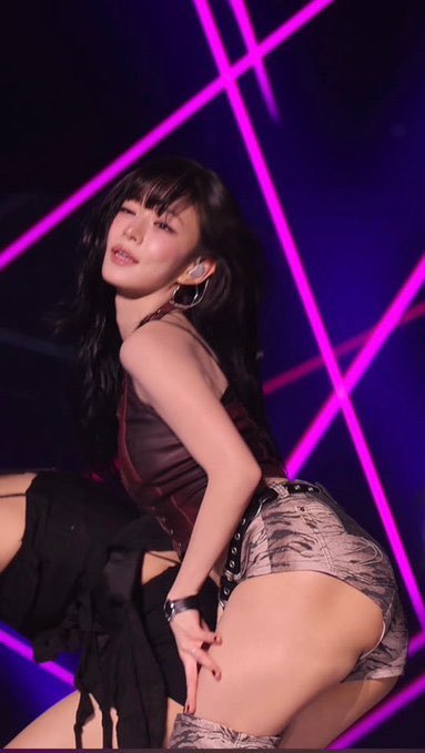 loveidolsexual's tweet photo. ChaeYoung💦💦💦❤️💢❤️💦❤️💢❤️💦❤️💦❤️💢❤️💦❤️💦

#kpop https://t.co/0I68MRDmjw
