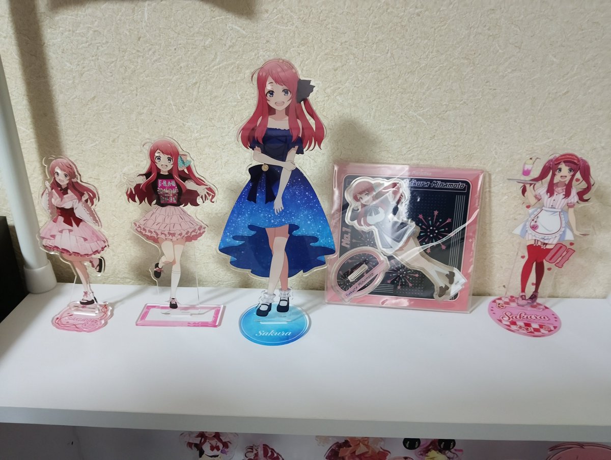 zls1sakura's tweet photo. 諸事情によりグッズを手放すことになりました。
まだグッズが残っておりますのでどなたか購入希望の方はご連絡をお願いします。
価格については要相談でお願いします。 https://t.co/FRiuB0zDsf