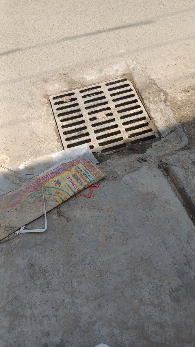ramesh3325's tweet photo. @chennaicorp  DN 19 ZN 2 MMDA Mathur Location 76th ST near 3326. Gully trap lk RWH. Releases Foul odour causing health issues. Vomittig sensation . Several complaints no action. Breeding ground for mosquitoes. Most of the time  perforated top overflows . Early construcive action https://t.co/Pkgj1G3YAZ