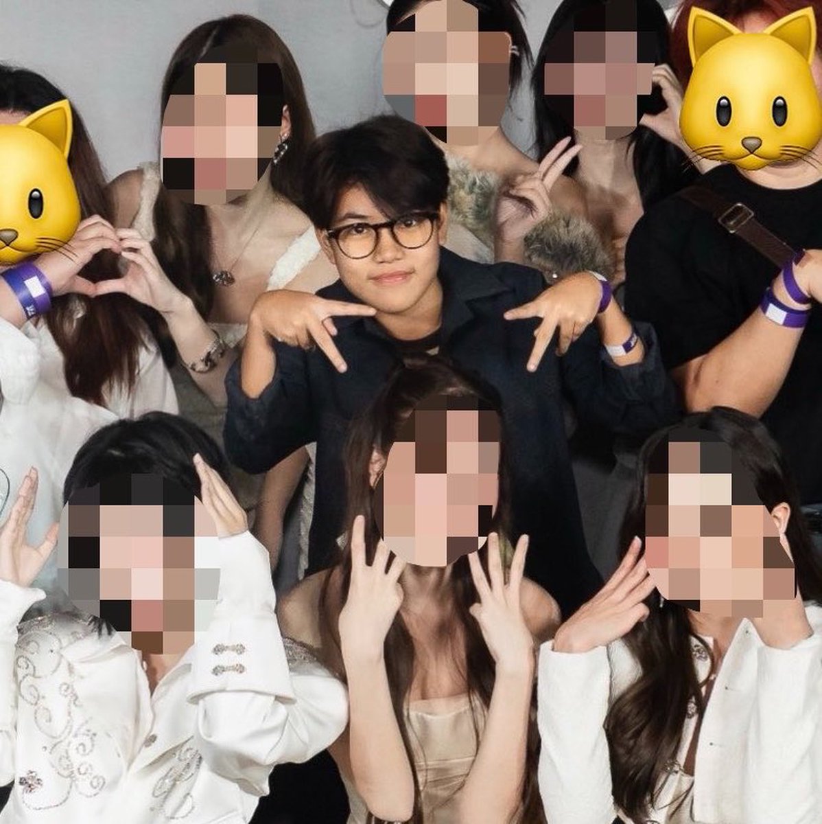 k4akaluu_'s tweet photo. Pls RT❗️ scammer⚠️
เตือนภัยคนโกง
น.ส.อชิรญาณ์ บุญปลูก
@ azk3nk 

รับหิ้วแล้วไม่มีสินค้าจริง มีผู้เสียหายหลายท่าน ใครพบเห็นระวังกันด้วยนะคะ🥹
#ตลาดนัดgmmtv #ตลาดนัดgmm 
#เตือนภัย #โกงเงิน https://t.co/qbGtAHTk4i