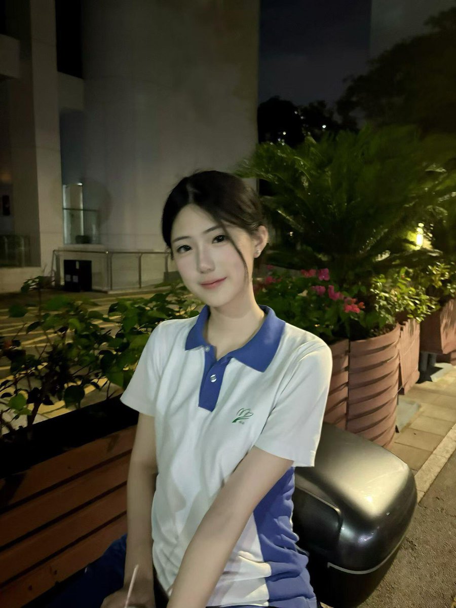 PepeDaddy4's tweet photo. 有人想锐评一下我18岁的福吗？

赶紧看，我要删了… https://t.co/f1shpqB7zZ