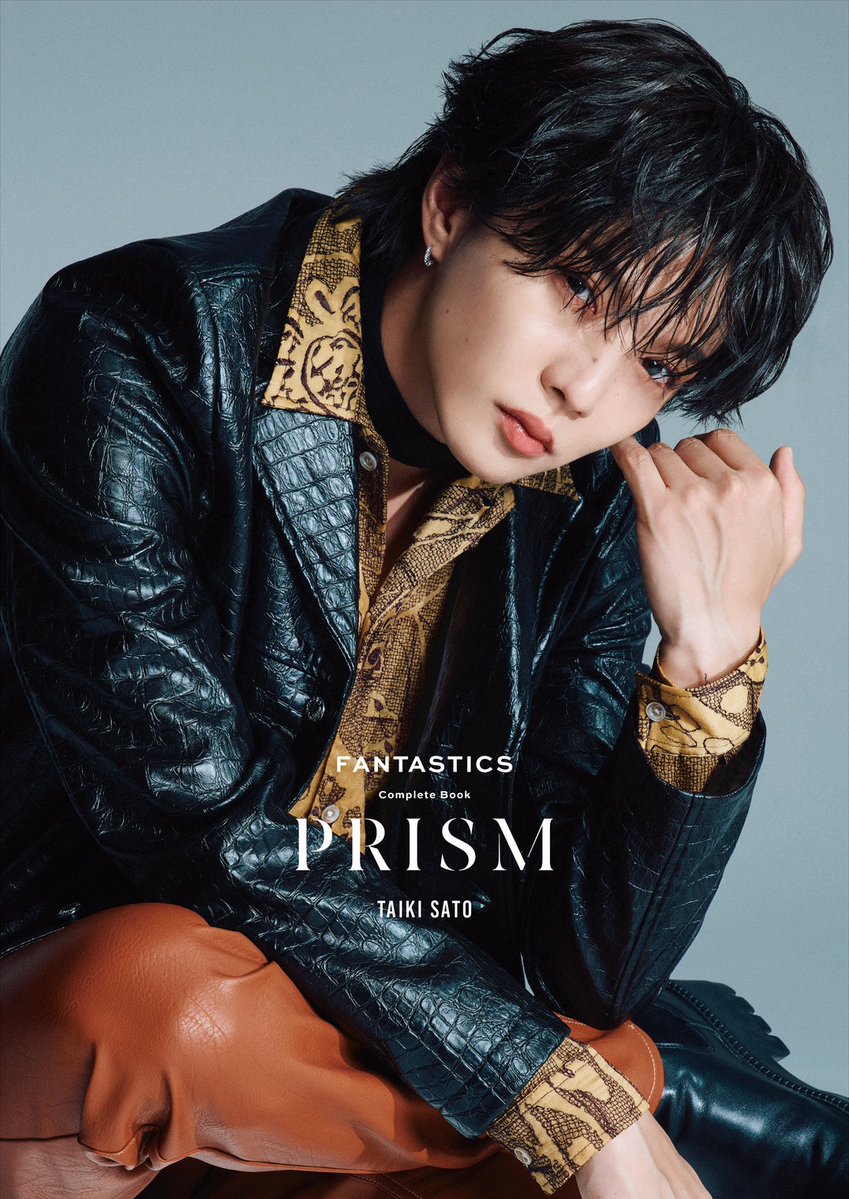 GL9_FB's tweet photo. 【FANTASTICS】
／
11/20発売📣
FANTASTICS Complete Book
💎💎💎 PRISM 💎💎💎
HMV&BOOKS限定ソロカバー解禁！
＼

GL-9プロジェクト有終の美を飾るコンプリートブック『PRISM』✨
HMV&BOOKSでは限定ソロカバーver.も発売します🎊
それぞれ魅力あふれるカバーに仕上がりました！

⚠️こちらは数量限定販売です。早めのご予約をおすすめします！

#世界 ver.
https://t.co/zDOGls6fTX

#佐藤大樹 ver.
https://t.co/VqWvCXcM2a

#澤本夏輝 ver.
https://t.co/v5Kf4Aprvr

#瀬口黎弥 ver.
https://t.co/L46M75ccIM

@fantastics_fext
#FANTASTICS
#FANTASTICSBOOKS
#GL9_FB
#PRISM
