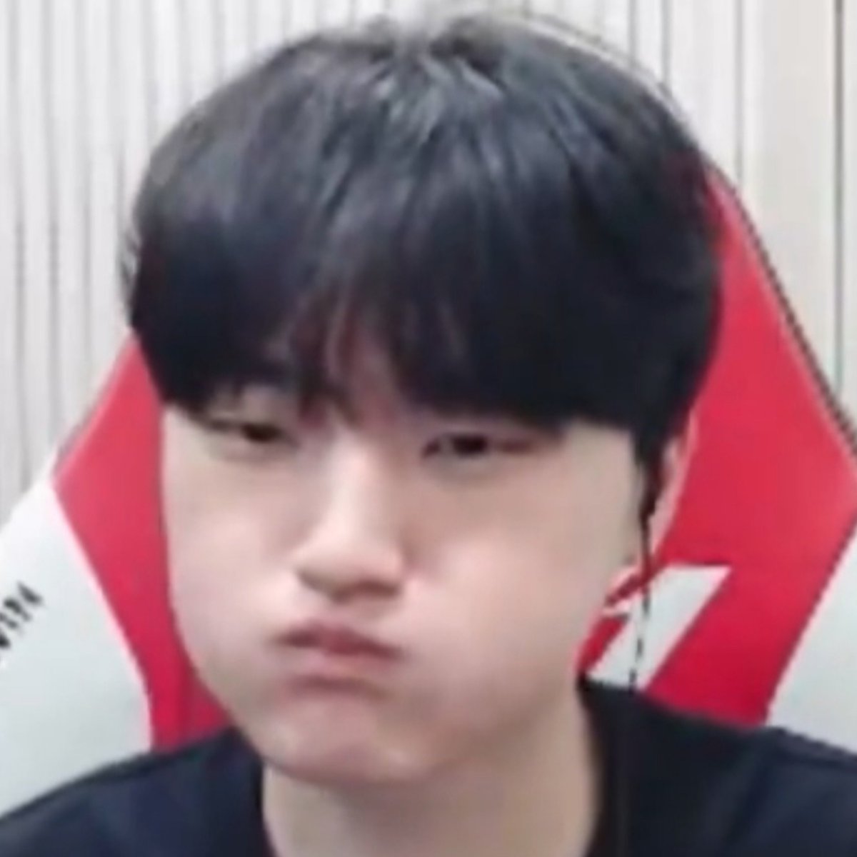 goatyy_514's tweet photo. *poke* 👉🏻🍙 
So miss 🐨 yap 🥺 https://t.co/yLtfn1LkCR