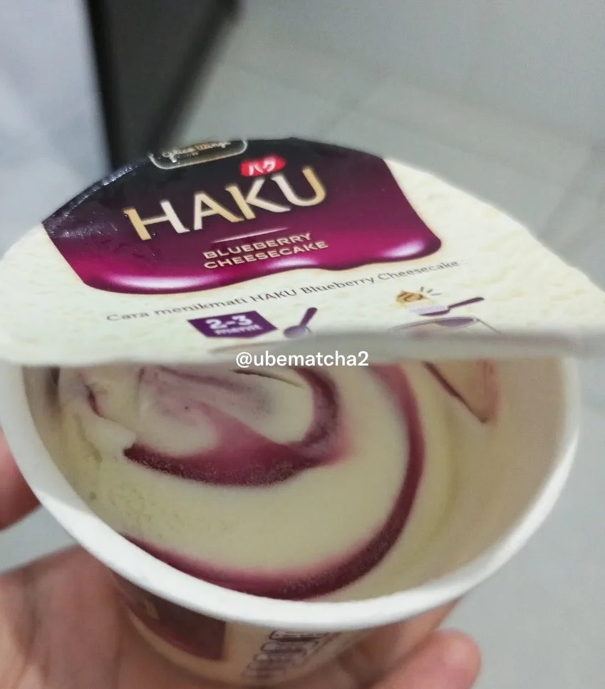 ubematcha2's tweet photo. abis itu makan dessert es krim haku, kalian ada yang suka makan ini juga ga guys? https://t.co/tFVDApGlyo
