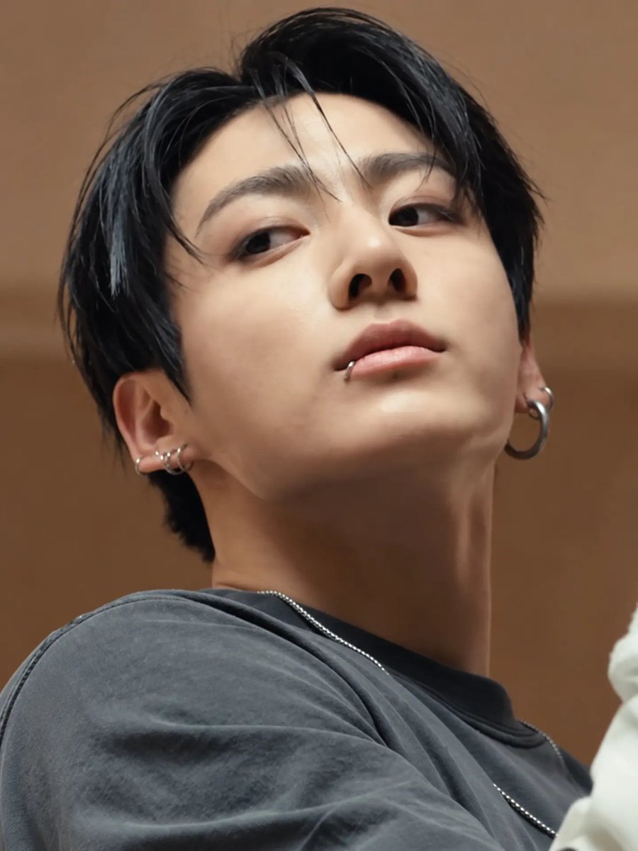 Jungkoo_gukkk97's tweet photo. https://t.co/LrDFUyuuZE