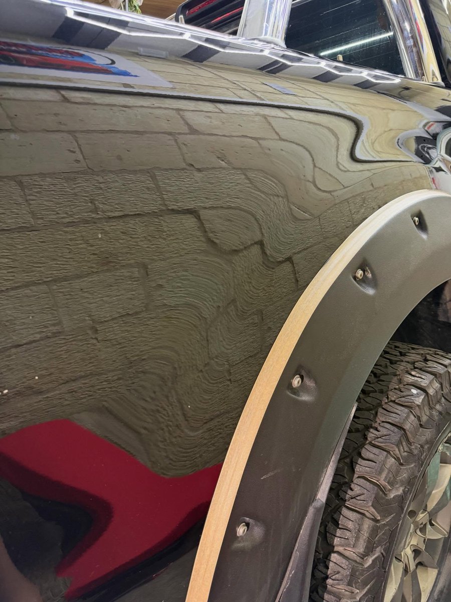 CarlynCounts's tweet photo. Polish in progress 
Side panels before &amp; after shown here. Swipe for the result. Full transformation coming soon. DM to book your appointment. https://t.co/nCie7y60zR