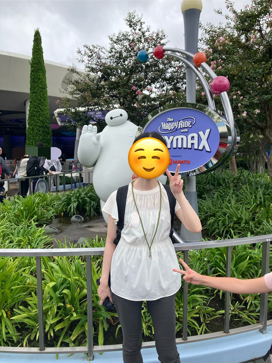 kyo_enjoy's tweet photo. 週末はディズニー行ってたよ
雨模様なぶんいっぱい乗れたかも？
ベイマックスかわいい！！ https://t.co/AclCTDfJ3S