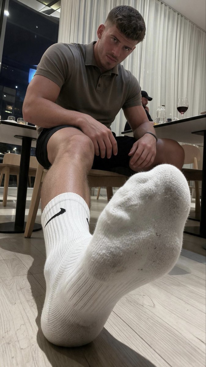 LadsInWhiteSox's tweet photo. #Chav #Scally #Alpha #Tradie #Findom #Sneakers #Trainers #Boots #Nike #Adidas #Vans #Whitesocks #Socks #GaySocks #Gay #GayMan #Man #Men #GayFetish
#SneakerPorn #InstaGay #Dominate #PayPig #Jock #BadBoy #SmellySocks
#SocksFetish #GymTrainers #DirtySocks #SniffMySocks #Kiffeur #Dom https://t.co/SJkyNcUWFx