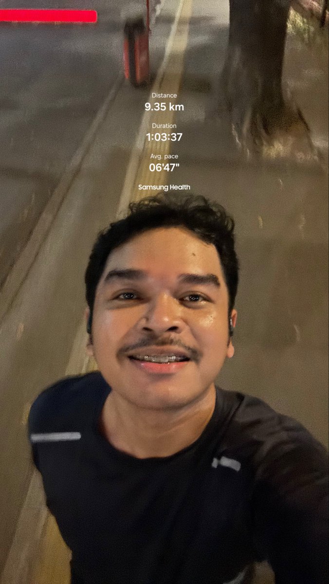 budakfreelance's tweet photo. Kemaren almost 10k. Terpaksa berhenti karena betis udah berasa mau kram🥲 https://t.co/HJFwdMFvmk