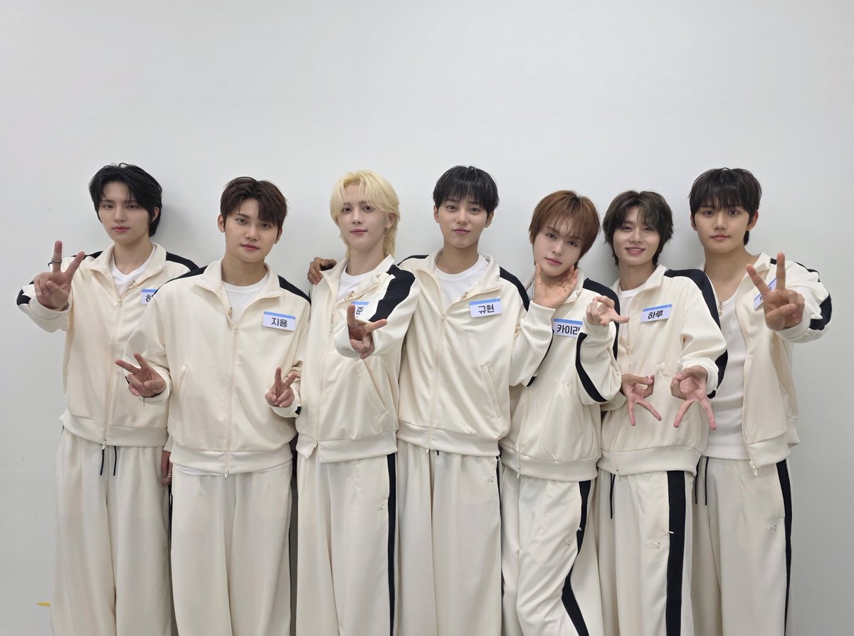 AEN_offcl's tweet photo. [📸]
260917 Mnet Check-in! 아이돌 빙고

#AEN #에이엔 #エイエン
#A_NEW_ERA_OF_NOW
#XtoZ
#IDOL_BINGO #체아빙 https://t.co/RYVdpovIZM