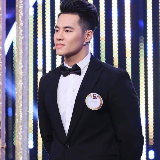 DonovatMCole75z's tweet photo. NAM VƯƠNG HIẾU ĐỨC quay clip cho ông bầu xem. Chia sẻ nhanh kẻo bị xoá

Xem full tại đây https://t.co/Vxci0e38g7 https://t.co/7Tqo6kr8Wx
