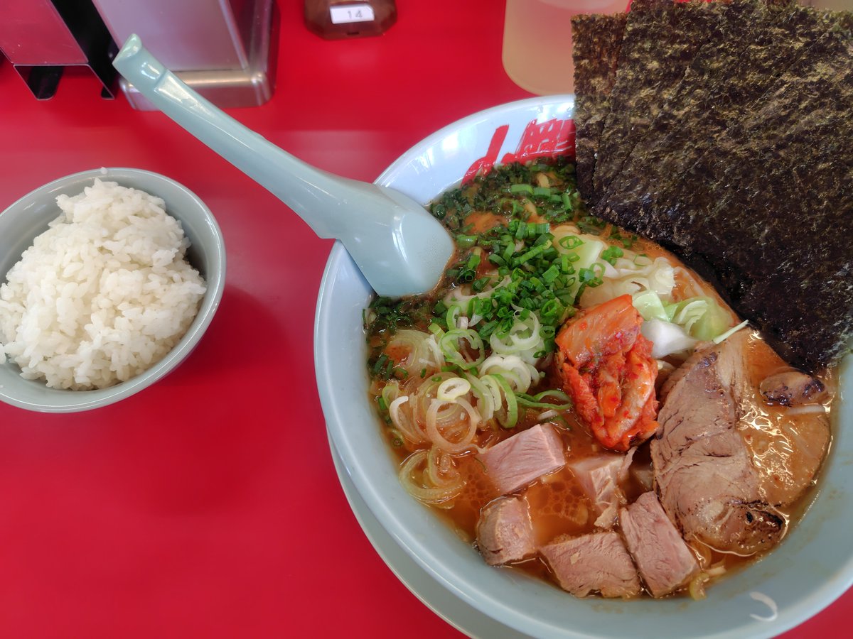 sask14120210's tweet photo. また1つ歳を重ねたので、お祝いに久々の山岡家！
美味しかったー！ https://t.co/o6XJwywYoq