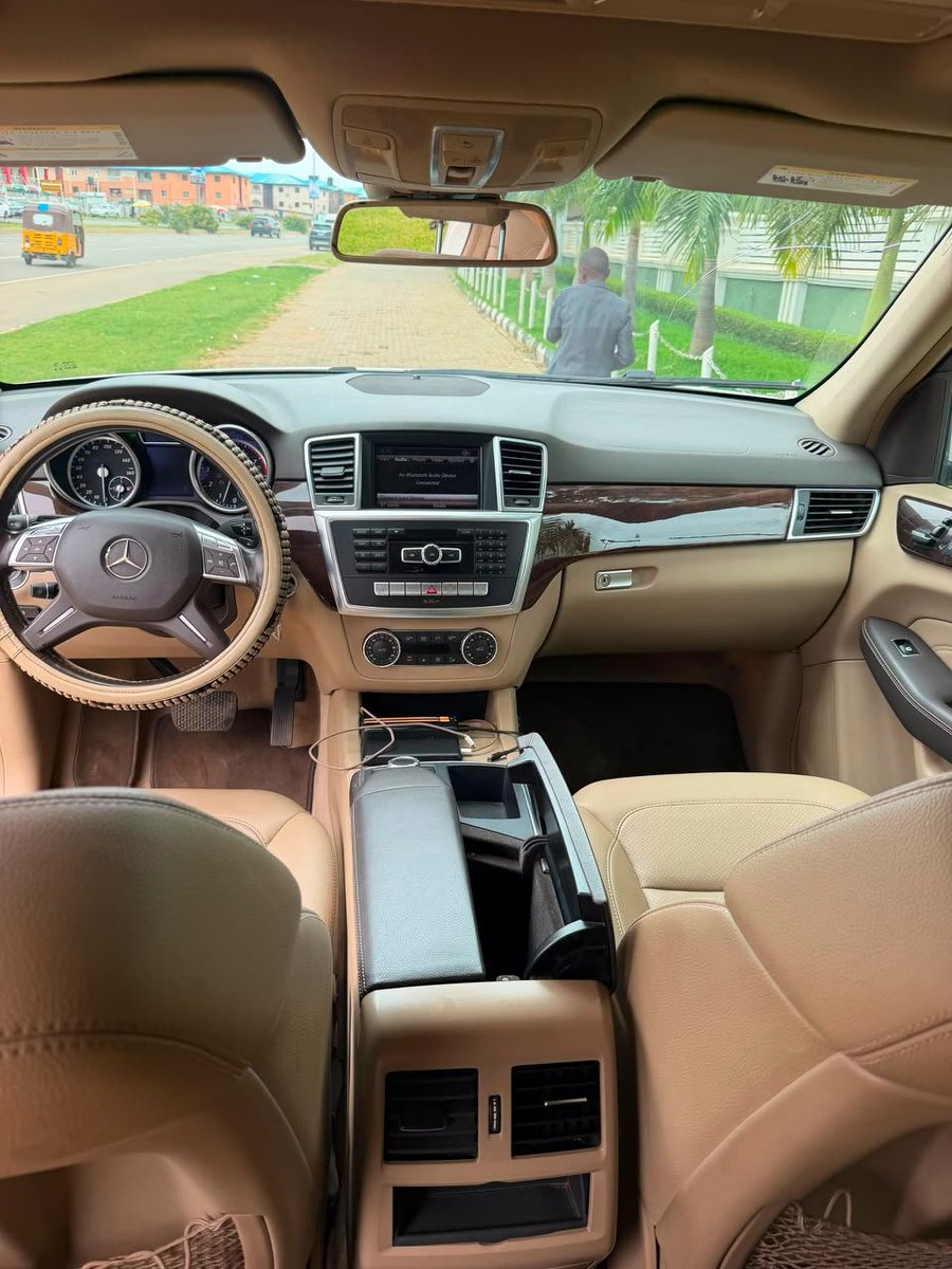DodoMotorsNg's tweet photo. PRE-OWNED ML350 FULL OPTION 2013 WITH ORIGINAL DUTY GOING FOR JUST 14.5M 
📍ABUJA 

Trends: Dangote China The Chinese https://t.co/CF7wbmOdG5