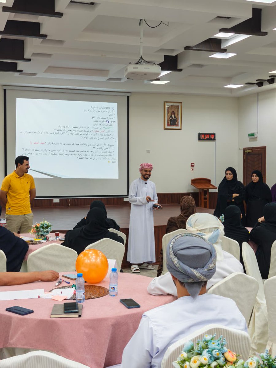 DGHS_Dakhiliyah's tweet photo. نفّذ قسم تعزيز الصحة، ممثلًا في برامج الصحة المدرسية والجامعية بمحافظة الداخلية، ورشة تدريبية بعنوان حقيبة الدعم النفسي والاجتماعي، استمرت لمدة يومين واستهدفت ممرضي الصحة المدرسية.
#صحة_مستدامة_وخدمات_رائدة
 #صحة_رائدة_مستدامة_للجميع
 #صحية_الداخلية https://t.co/r8StO9D0Nd
