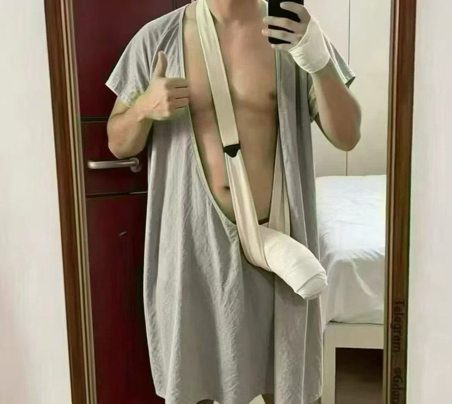 StivenAbdiel's tweet photo. 网传男星王鹤棣做丁丁手术失败导致阳痿 

假设你是王鹤棣经纪人或者工作室，

你如何跟外界澄清王的丁丁还在呢？ https://t.co/HiB2ctKZTT