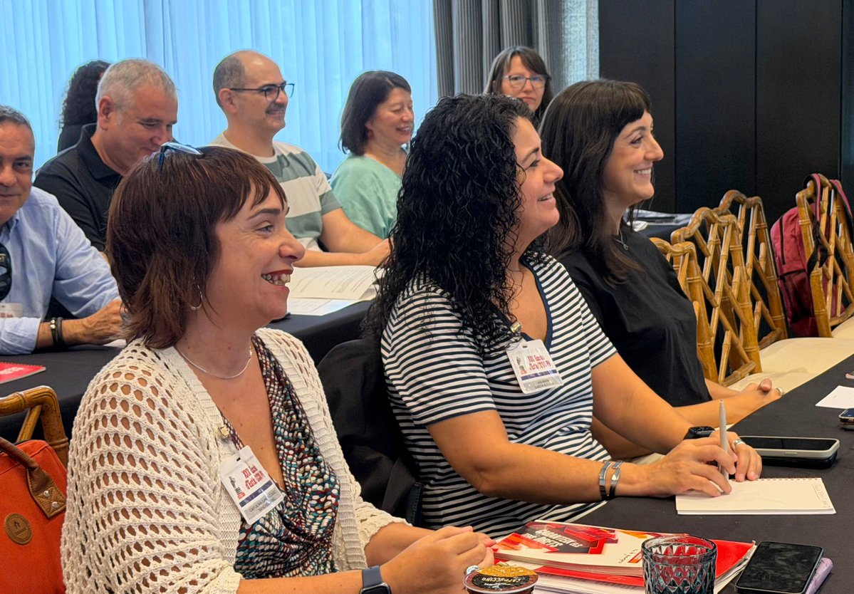 ccoopv's tweet photo. 🔴Delegades i delegats celebren la XXX #EscolaEstiu de CCOO PV, on debatran sobre com donar respostes a les noves realitats del treball

🗣️@manuelapascualr "El diàleg social i l'enfortiment de l'afiliació són claus per a millorar la situació laboral de la classe treballadora". https://t.co/hc6Zc3DkyI