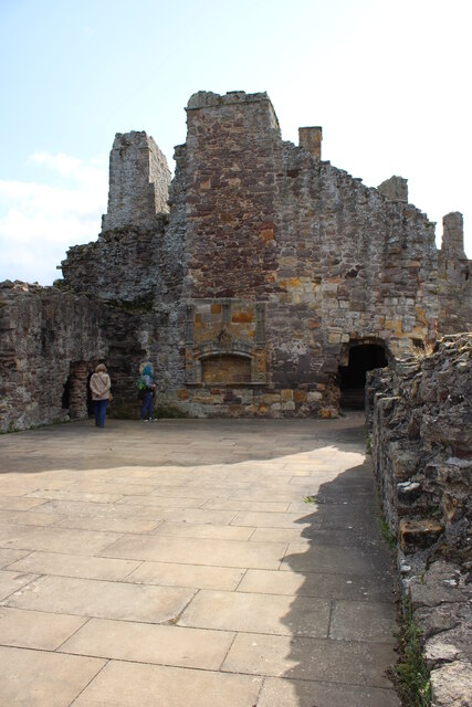 CastlesBritain's tweet photo. Dirleton Castle’s kitchen stopped me before the towers did
I’ve just been wandering through Dirleton Castle in East Lothian, and the part that stayed with me wasn’t the grand silhouette. It was the kitchen.
I turned in almost absent-mindedly and found those deep oven openings tucked into the stone. The kitchen and great hall are among the parts of the ruins visitors can still explore while conservation work continues elsewhere. Historic Environment Scotland
Standing there made the castle feel less like a fortress and more like a place where somebody had to keep everyone fed. I just had to share this wonderfully ordinary corner of it.