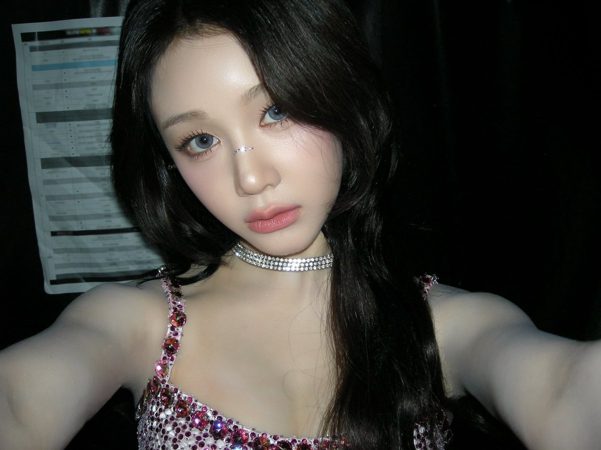 rorainlilac's tweet photo. 📸 | 260917 #PHARITA Weverse Update.

〝 behind the chaos 🎞️ 〞 https://t.co/BNRfUHdxwJ