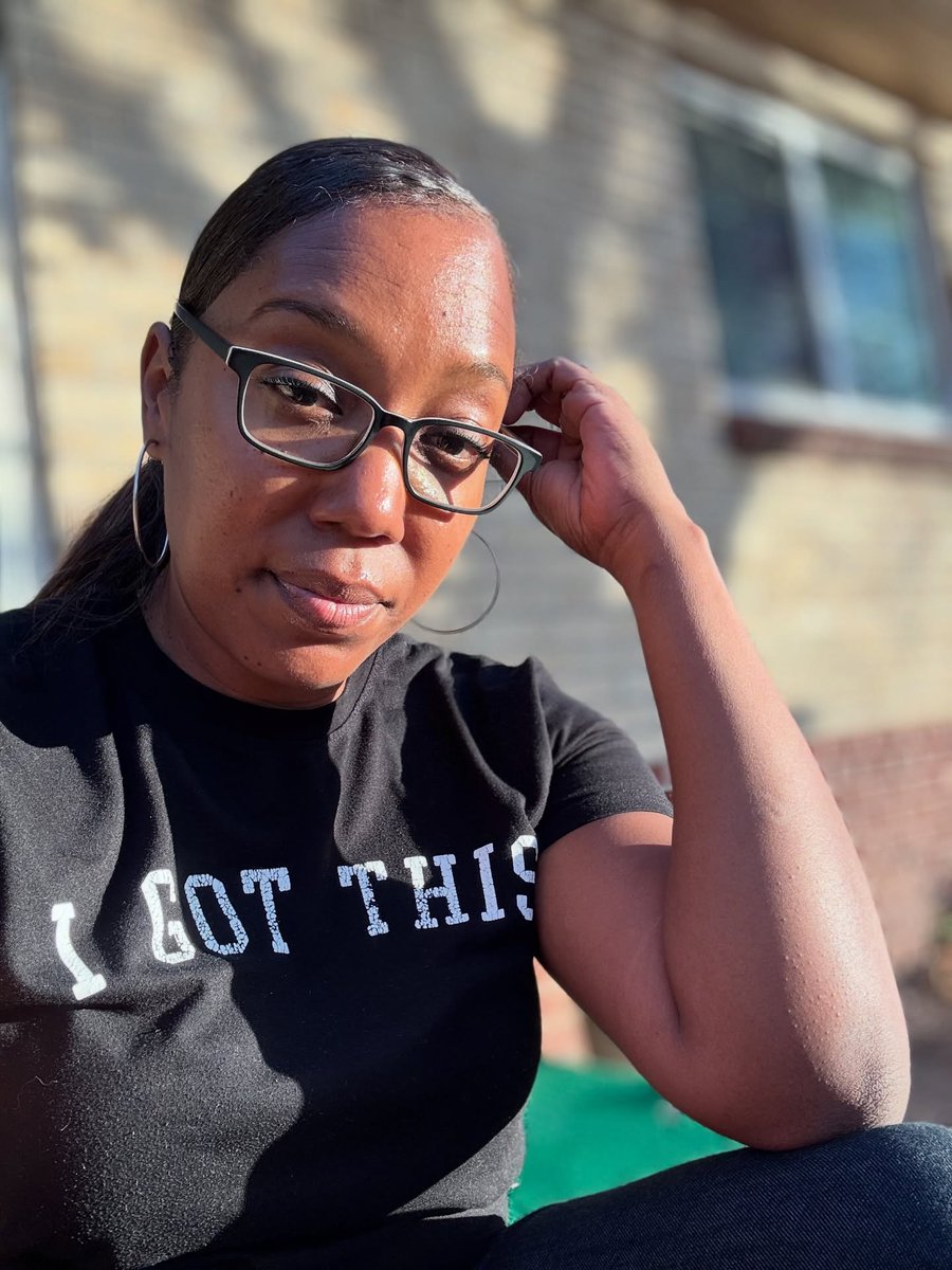 VilmaElion's tweet photo. I wish I had this shirt 25 years ago—it would’ve been a game-changer. At 22, I was a single mom drowning in debt. A class changed everything. Mom, you’ve got this. It’s never too late to rewrite your story. https://t.co/DMDqn8SVeh