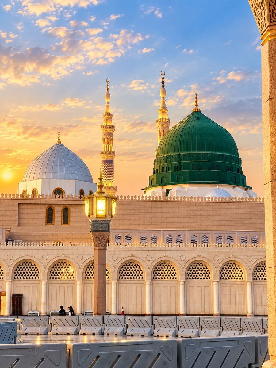 Sadaf0737's tweet photo. پیارے حبیب کریم ﷺ نے فرمایا:
میں محمد بن عبداللہ بن عبدالمطلب ہوں، اللہ تعالیٰ نے مجھے ان میں سے بہتر گروہ میں پیدا فرمایا، پھر اس نے ان کے قبیلے بنائے تو مجھے ان سب سے بہتر قبیلے میں پیدا فرمایا۔
(جزء حدیث مشکوٰۃ المصابیح - 5757) https://t.co/TJ77gxpFQm