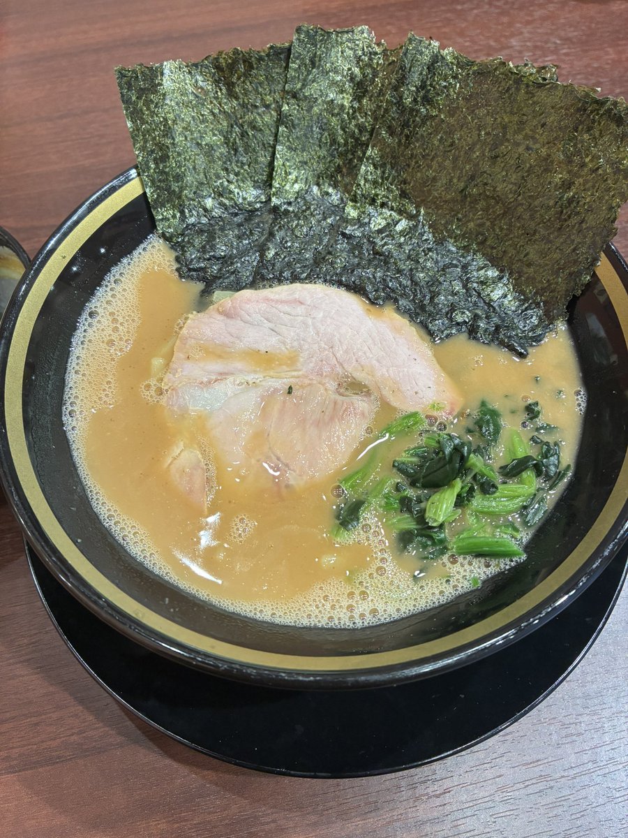 ken_o111's tweet photo. 水島お迎えのセラピストさんの前に、
気づけば家系4回目の訪問👀
どうやら自分リピート癖があるらしい。
メンエスも然り💭

#岡山 #ラーメン https://t.co/8FjvLbM46k