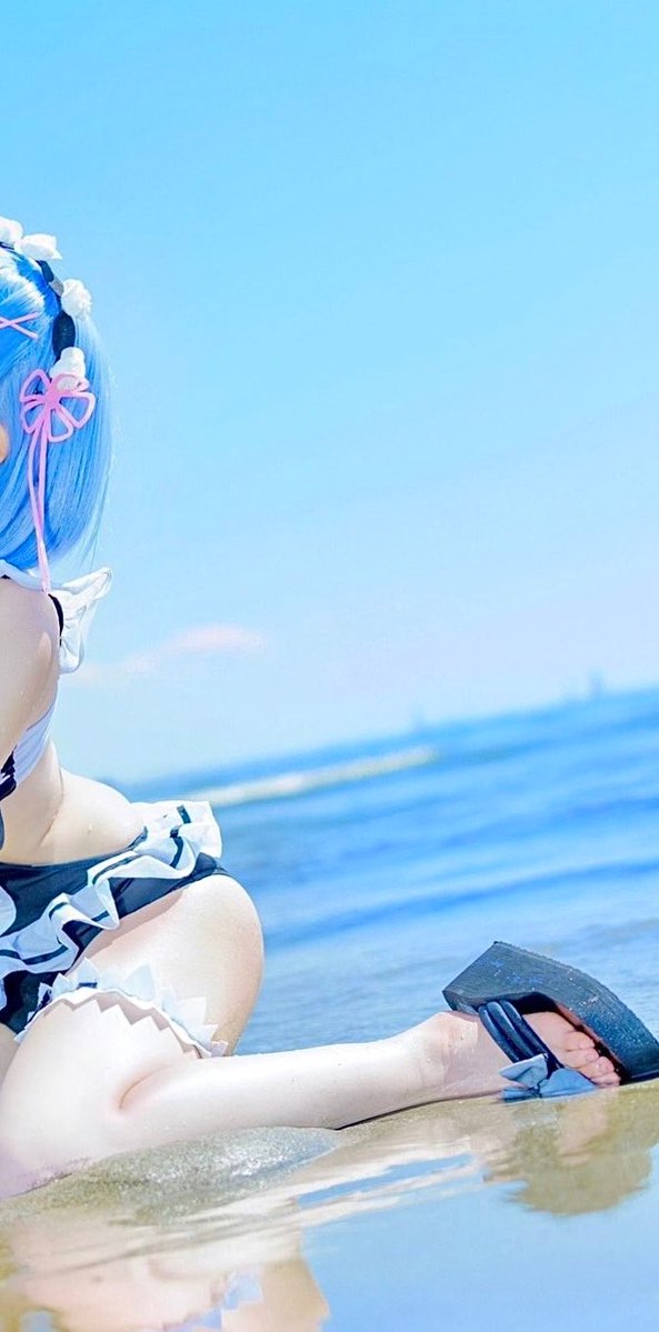 mogra918rem's tweet photo. レムと青空 https://t.co/BsedtEnnEu