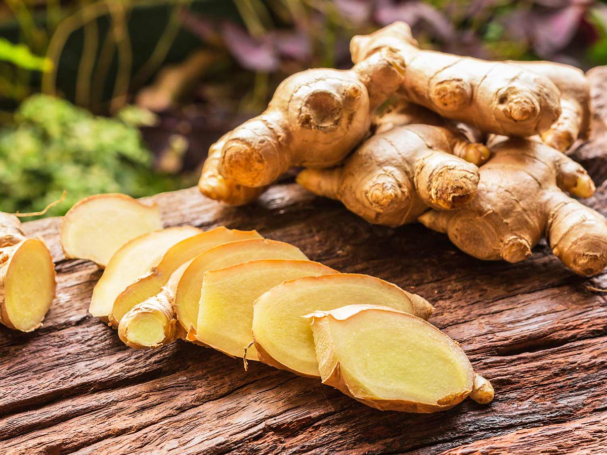 DedayoRoots's tweet photo. Anal itching?

🌿Chew 1 tsp dried pawpaw seeds on empty stomach, or blend with honey) for 3-5 days, plus bitter kola.
🌿Take 1-2 garlic clove daily and fresh ginger (atale) as tea 1 or 2hrs later

Wash bedsheets and underwear in hot water daily during treatment since pinworm eggs spread easily that way, and keep nails short/clean to avoid reinfecting yourself.