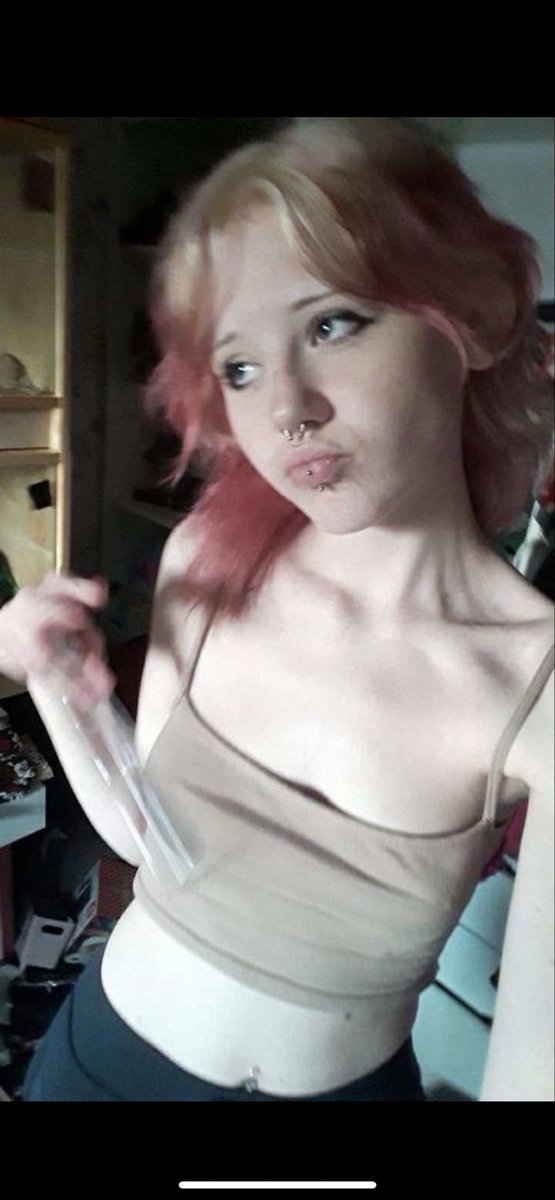 Fvggvlsg2's tweet photo. About to get High and horny asf Cuck here Dm to see more of my ex  
Tribs get tapes #wankchat #cuck #goon #bi #alt #tribute #bwc #bbc #bnwo . https://t.co/1RKzOM2nsQ