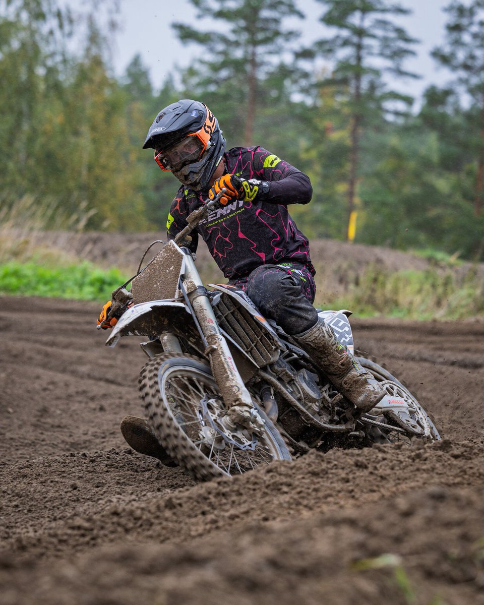 MarlaSweedin's tweet photo. Final Finnish Championship weekend in Orimattila! After illness, I focused on the MX125 Finnish Championship series. Qualified 10th after a crash, then finished 5th and 6th in the motos for 5th overall. Plenty to improve, but I gave my best. https://t.co/4HElEsYpVq