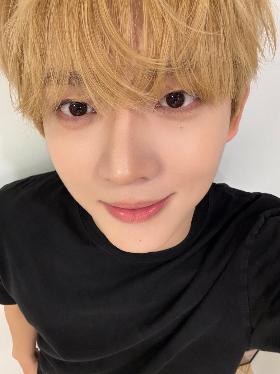 zerobyeon's tweet photo. 260917 유승언 버블 #언블리버블 
🐿 얍 https://t.co/RktqeLqXXL
