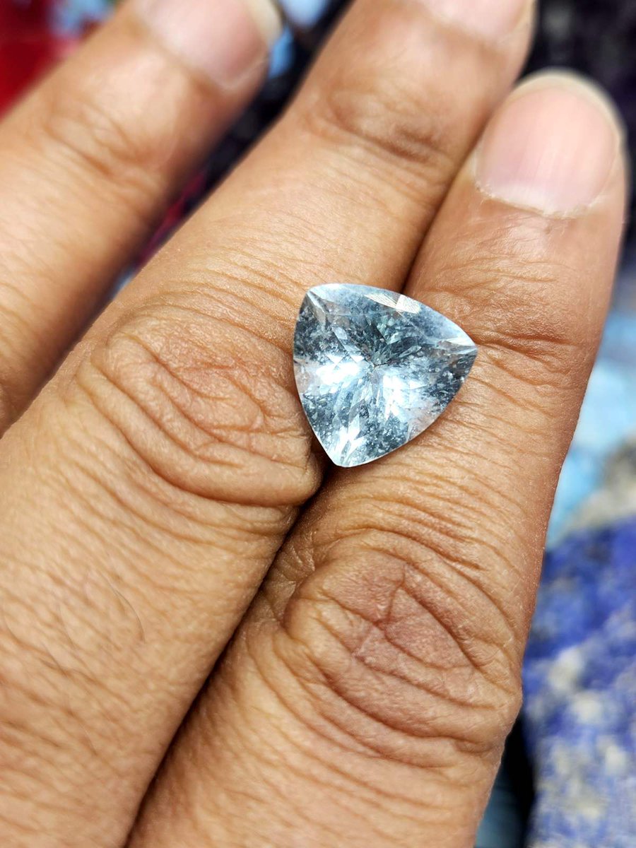 ShwasamC's tweet photo. Pluto in Aquarius is a powerful astrological transit that represents transformation, change, and new beginnings. If you want to embrace this shift and put yourself first, Aquamarine may serve as a meaningful gemstone to support courage, peace, clarity, and personal growth. https://t.co/3X4aOLGiR7