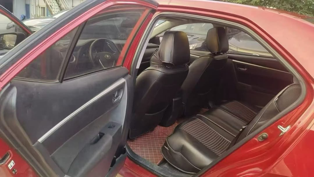 ezechukwuantho5's tweet photo. 🇳🇬🔥 ₦13M 2018 TOYOTA COROLLA! 🚘
📍 Only 58,000KM • Low Mileage 🇯🇵
💰 ₦13M to your doorstep in Nigeria 🚚🇳🇬
₦13M Corolla fastest finger 👀👇
📩 DM T-Scent Motors.
#toyotacorolla #Corolla2018 #corollanigeria #carsinnigeria #tscentmotors https://t.co/qlFTarQn00