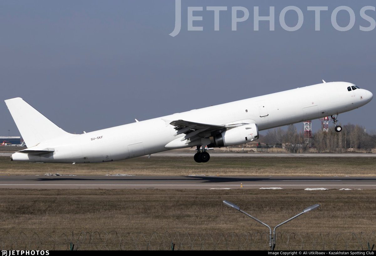AfriMEOSINT's tweet photo. Sky Vision Airlines A321-231F cargo aircraft (SU-SKF, callsign 0S4902) flew today from Cairo 🇪🇬 to Port Sudan 🇸🇩.

Surge in suspected cargo flights from Turkey 🇹🇷, Egypt 🇪🇬 and Belarus 🇧🇾 to Port Sudan suggest the SAF’s allies are stepping up military supply deliveries. https://t.co/6UR0vvIlgG