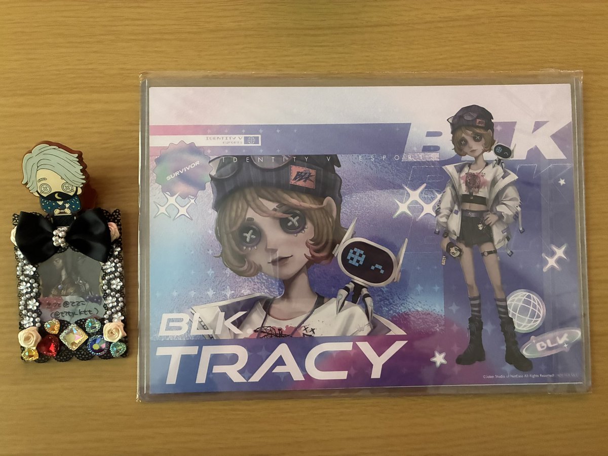tity_ktt's tweet photo. 【交換】第五人格 IdentityV×YOKOHAMAコラボ POP UP SHOP ～IDV-ESシリーズ～

出)
コースター:占い師/バッツマン
カード:バッツマン
ランチョン:機械技師/芸者

求)
各種納棺師

基本郵送対応
等身⇄SDも可ですが等身優先
お心当たりがありましたらよろしくお願いします🌼 https://t.co/C4toyH7p2Y