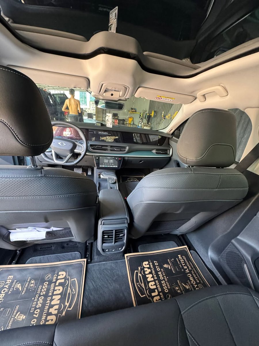 LashaunMenlv's tweet photo. Before / After

We never compromise on our detailing standards. Every vehicle is carefully assessed and cleaned with the utmost care. Discover the difference professional detailing makes. https://t.co/6WSBqWHxRV