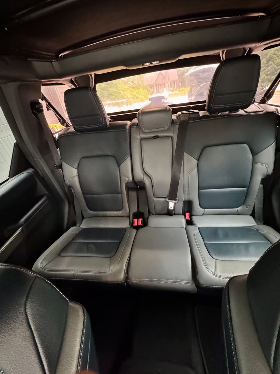 JanelleChekj's tweet photo. Ford Bronco for a full detail https://t.co/4tH8wsefw3