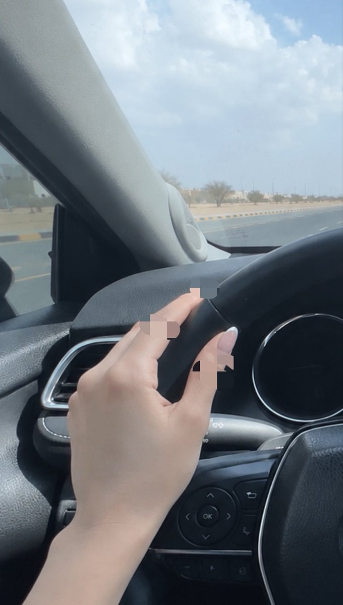 Queene7j's tweet photo. قلتلهم يفضولي الشارع لاني بطلع https://t.co/b3pmTMufFK