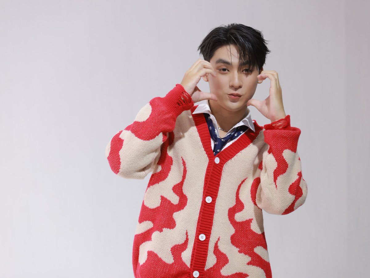 Fanclub_Andrew's tweet photo. ไม่อยากเรียกป๊า ขอเรียกที่รักขาได้มั้ย🥺 l TEASER EP.11 | SiT in LOVE l Chat Date

#ChatDate  ทาง Youtube 
#ก๊อตจิทัชชกร 

จะฮาแค่ไหนเมื่อ #แอนดริวแอนดรูว มาเยื่อน #SiTinLOVE

🎁 ส่งของขวัญผ่าน LINE GIFT ได้แล้ววันนี้: https://t.co/ZUSW6PCPqx
#LINEGIFT

https://t.co/M2M8G0Yy5F… https://t.co/ApqJBa4wuc