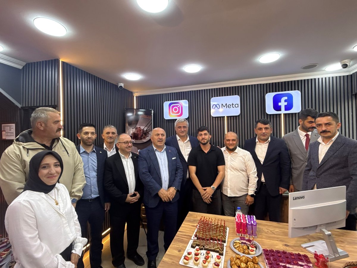 mhprizeilbas's tweet photo. İl Başkanımız Sayın İhsan ALKAN, il ve ilçe yöneticilerimiz, ilçe başkanlarımız ve yöneticileri ile Belediye Başkanlarımızla birlikte Çayeli ilçemizde hizmete giren HT MEDiA işletmesinin açılış programına katılım sağladı.
⬇️ https://t.co/KpiA2Q68J3
