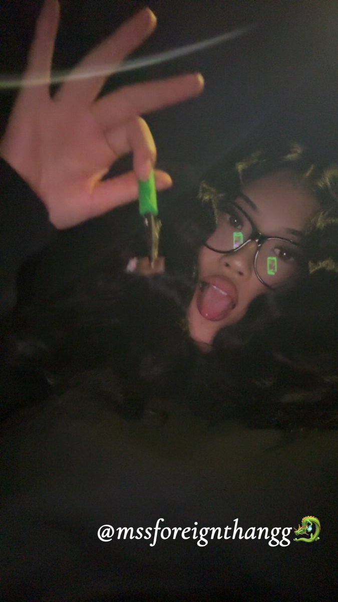 mssforeignthang's tweet photo. my two fav things to do in my free time ^•^ #nsfwtwt #sellingcontent #asian #anal #collegegirl https://t.co/xvoUsOhxcx