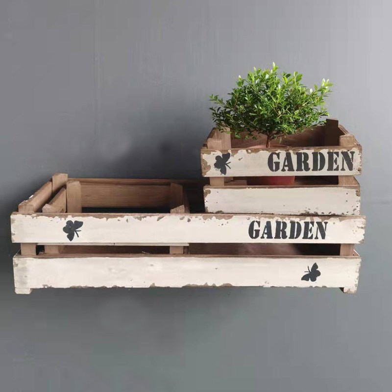 jonathaneliz52a's tweet photo. Got an old wooden crate Turn it into a stylish wall shelf with just hot glue and paint—no fancy tools needed! My weekend DIY project done in 2 hours https://t.co/ptv9Li5ObV
