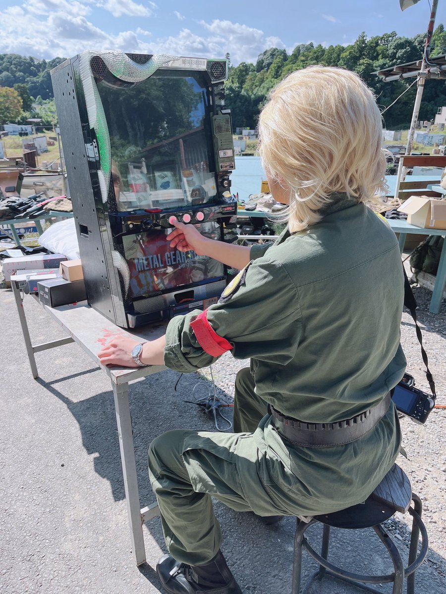 Parumin_cos's tweet photo. 次は絶対2倍にして返すから！とGMPを投入する副司令 https://t.co/oWUt3SI66w