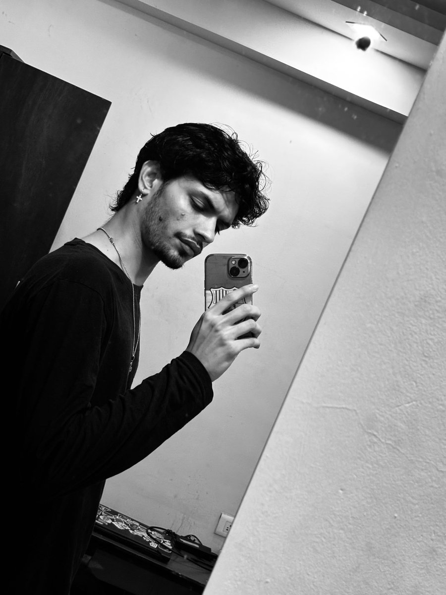 Ravv8x's tweet photo. Hi lol https://t.co/TE1ulmRBkA