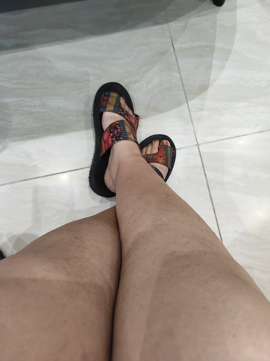 rada_doncheva's tweet photo. Gonna be doing a lot of waiting today if only there was someone who could make it more interesting https://t.co/vtyILjq0Kc